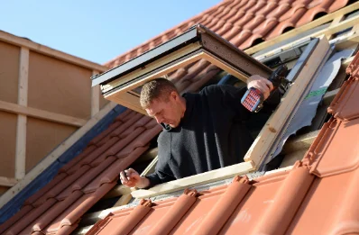Pose de fenêtres de toit Velux à Grand-Rullecourt